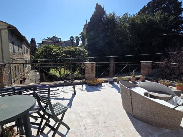 Appartamento in vendita di 60 m² in Strada Sant&apos Enea, 7