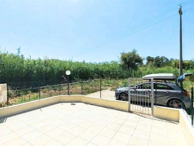 Appartamento in vendita di 60 m² in Strada Statale 18 Tirrena Inferiore