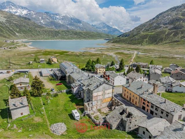 Appartamento in vendita di 60 m² in Strada Statale 36 del Lago di Como e dello Spluga