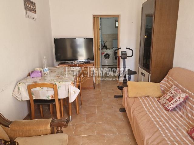 Appartamento in vendita di 60 m² in Traversa Giulio Petroni 135/A