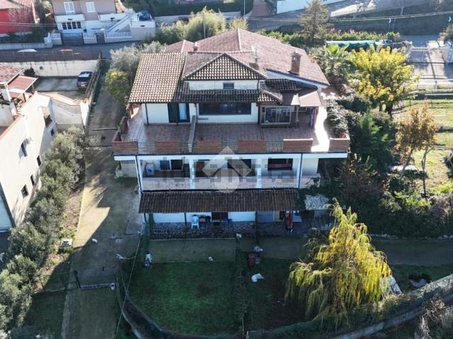 Appartamento in vendita di 60 m² in Via V. Cerulli, 14
