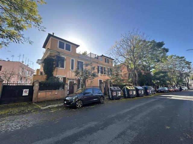 Appartamento in vendita di 60 m² in Via Alessandro Poerio