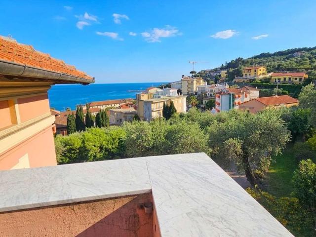 Appartamento in vendita di 60 m² in Via Aurelia Ovest, 2
