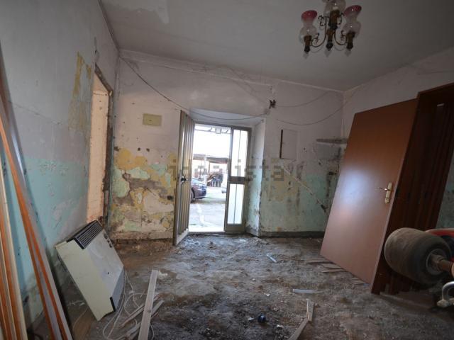 Appartamento in vendita di 60 m² in Via della Scuola, 1