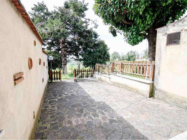 Appartamento in vendita di 60 m² in Via Divino Amore
