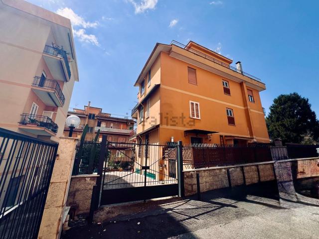 Appartamento in vendita di 60 m² in Via Edmondo de Amicis