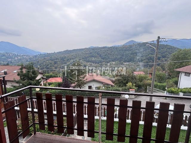 Appartamento in vendita di 60 m² in Via IV Novembre, 32