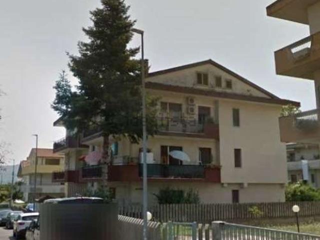 Appartamento in vendita di 60 m² in Via Lago di Garda