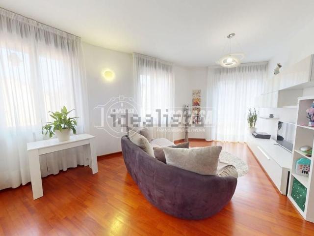 Appartamento in vendita di 60 m² in Via Novara