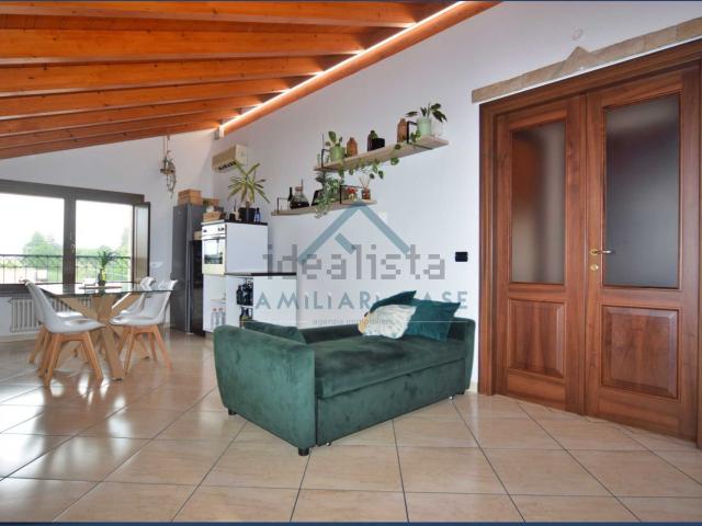 Appartamento in vendita di 60 m² in Via per Castronno