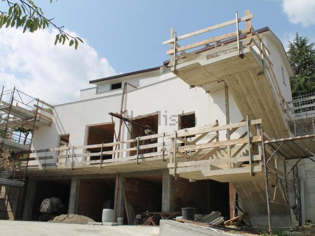Appartamento in vendita di 60 m² in Via Pineta, 1