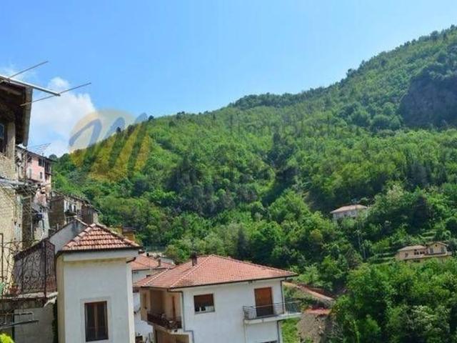 Appartamento in vendita di 60 m² in Via Piè Castello