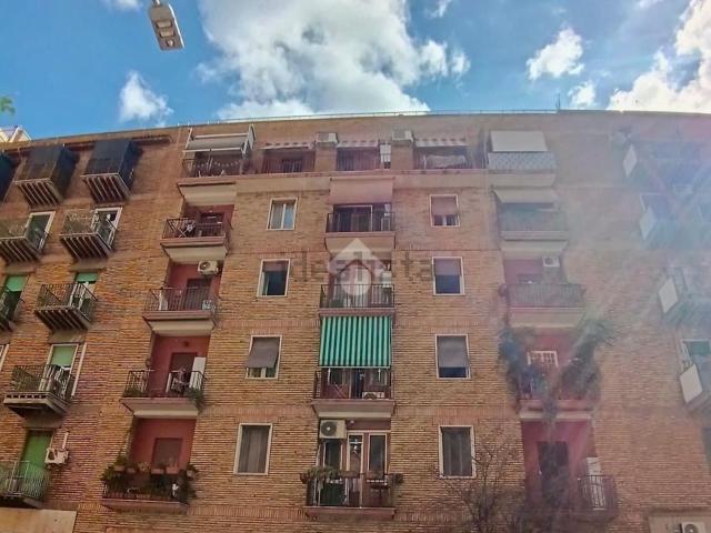 Appartamento in vendita di 60 m² in Via Ruggero D&apos Altavilla, 25