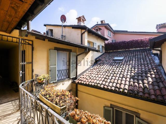 Appartamento in vendita di 60 m² in Via Sant&apos Alessandro, 24