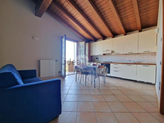Appartamento in vendita di 60 m² in Viale Fratelli Cervi, 33