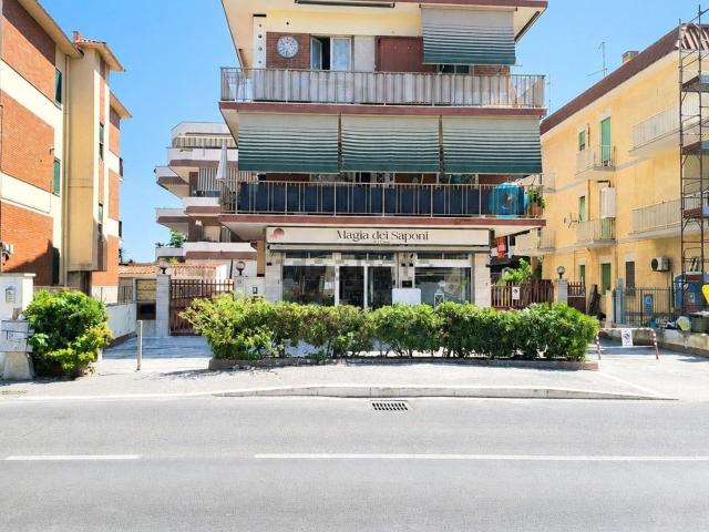 Appartamento in vendita di 61 m² in Lungomare delle Sirene, 98