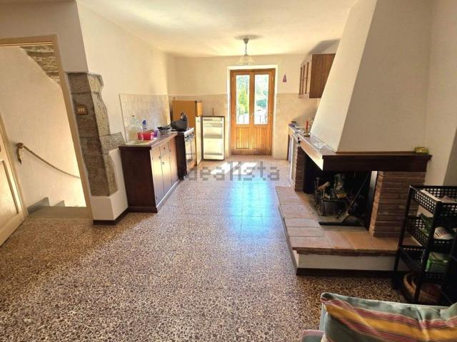 Appartamento in vendita di 61 m² in Località Molin del forte, 20