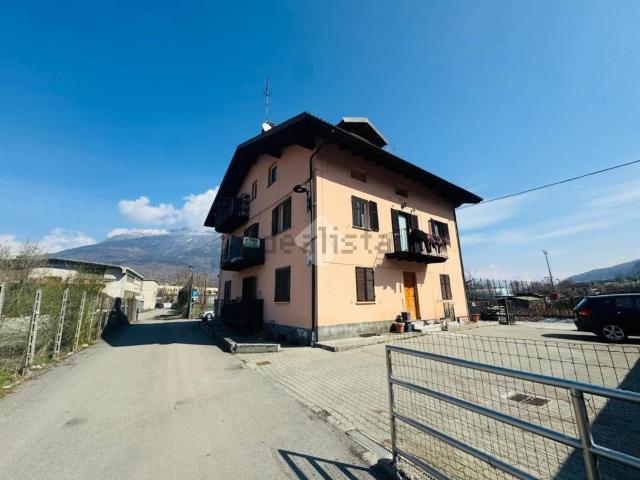 Appartamento in vendita di 61 m² in Località Plan Félinaz, 75