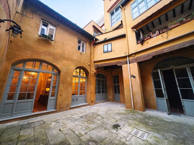 Appartamento in vendita di 61 m² in Piazza de&apos  Pitti, 1
