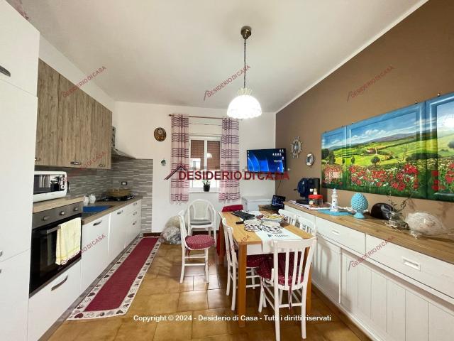 Appartamento in vendita di 61 m² in Via Val di Noto