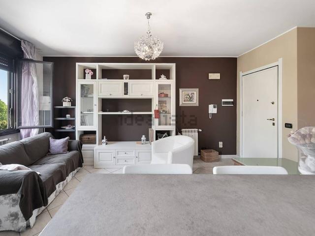 Appartamento in vendita di 61 m² in Via A. Arosio, 5