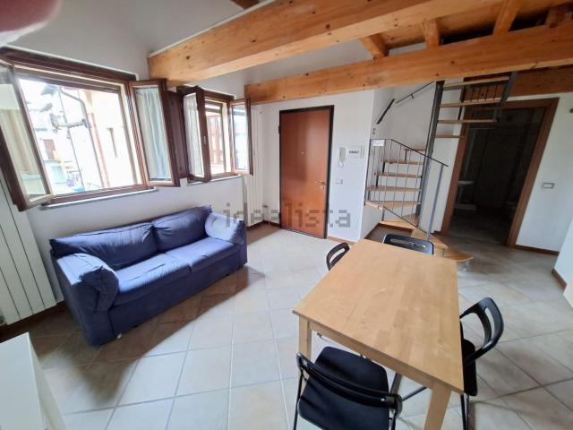 Appartamento in vendita di 61 m² in Via Costantino Cantù, 49