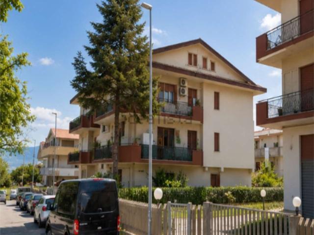 Appartamento in vendita di 61 m² in Via Lago di Garda, 3