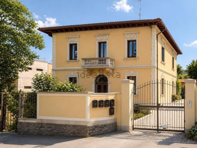 Appartamento in vendita di 61 m² in Via Livornese, 240