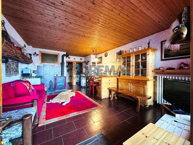 Appartamento in vendita di 61 m² in Via Monte Pora, 2