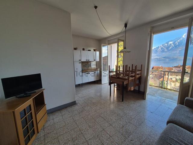 Appartamento in vendita di 61 m² in Via Molo Vecchio, 52
