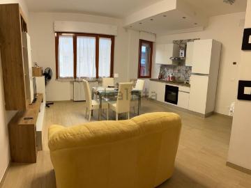 Appartamento in vendita di 61 m² in Viale Canto Novo, 24