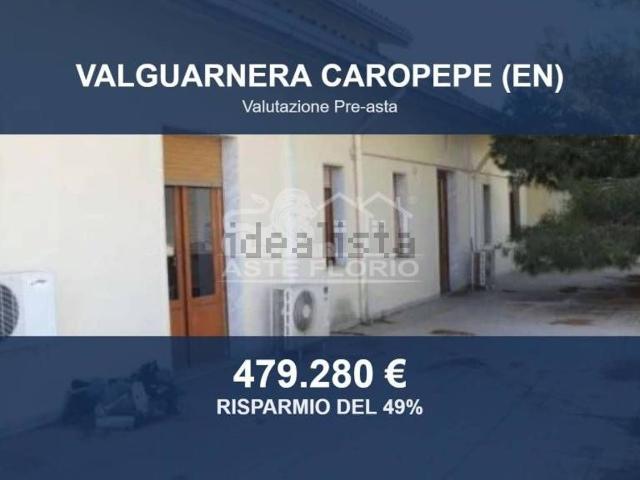 Appartamento in vendita di 620 m² in Via della Stazione, 2