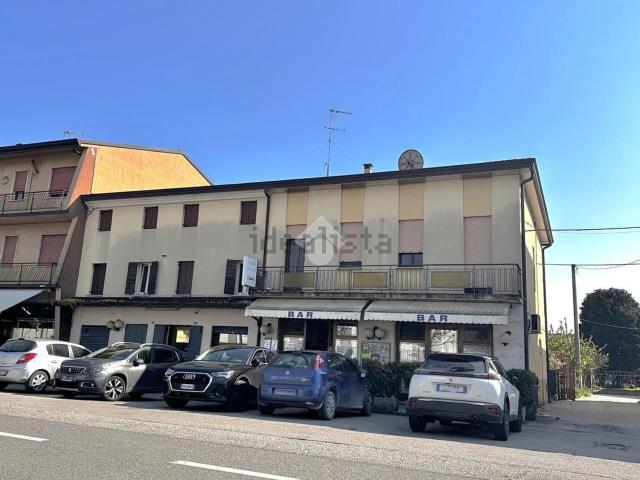 Appartamento in vendita di 621 m² in Via Moniego Centro, 58