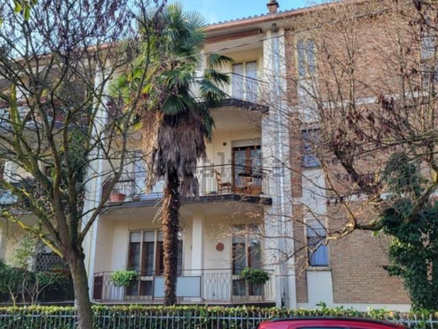 Appartamento in vendita di 625 m² in Via Enrico Bernardi