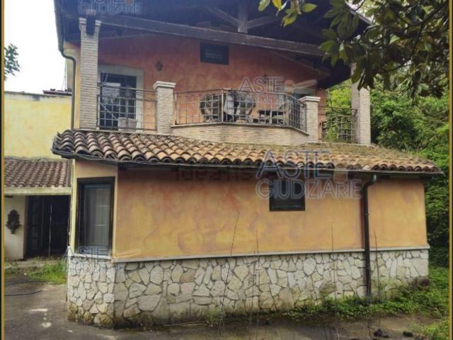 Appartamento in vendita di 629 m² in Via Mastruccia, 115