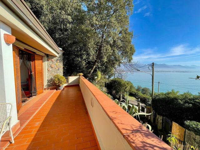 Appartamento in vendita di 62 m² in Strada Punta Bianca, 2