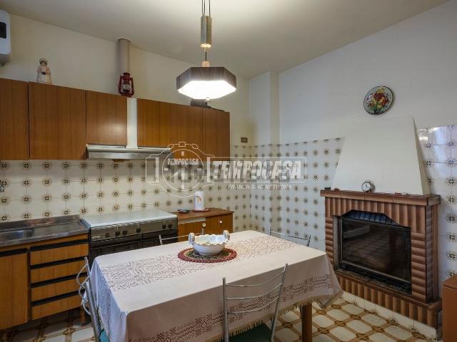 Appartamento in vendita di 62 m² in Via Crucianelli