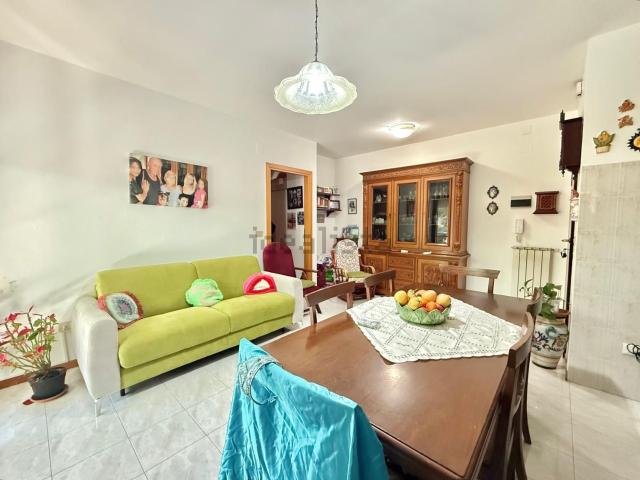 Appartamento in vendita di 62 m² in Via Martiri Pennesi