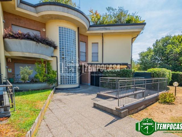 Appartamento in vendita di 62 m² in Via Sondrio