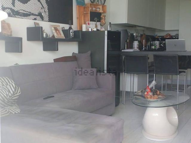 Appartamento in vendita di 67 m² in Lungomare Trieste, 40