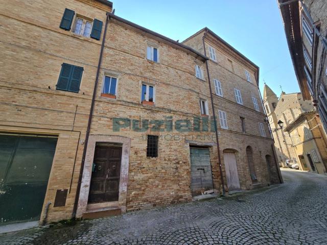 Appartamento in vendita di 67 m² in Piazza Giacomo Leopardi, 13