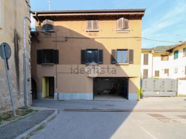 Appartamento in vendita di 67 m² in Via Agro