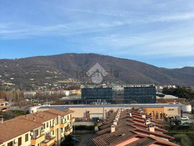 Appartamento in vendita di 67 m² in Via Andrea del Sarto, 30