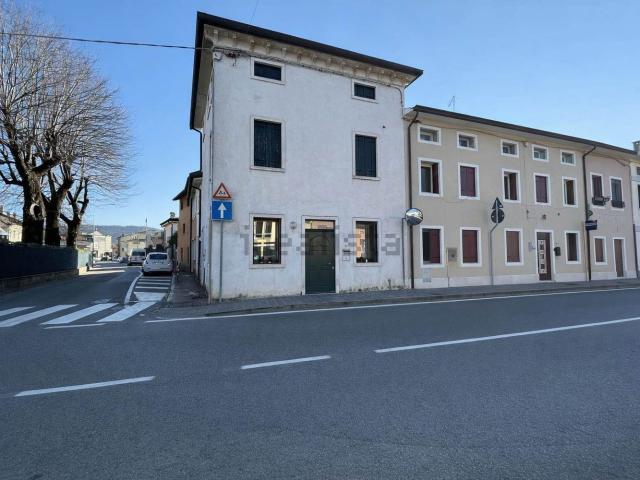 Appartamento in vendita di 67 m² in Via Chiesa Nuova, 1