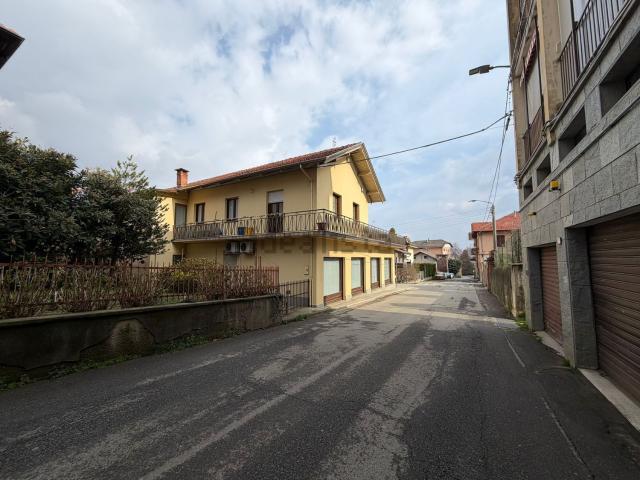 Appartamento in vendita di 67 m² in Via Circonvallazione, 8