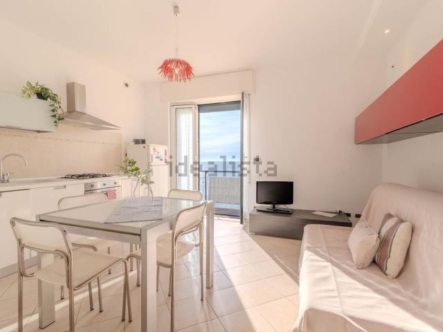 Appartamento in vendita di 67 m² in Via della Cornice, 33