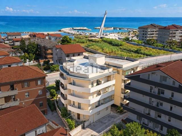 Appartamento in vendita di 67 m² in Via della Rinascita, 30