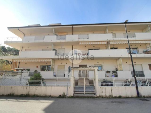 Appartamento in vendita di 67 m² in Via F. Petrarca, 82