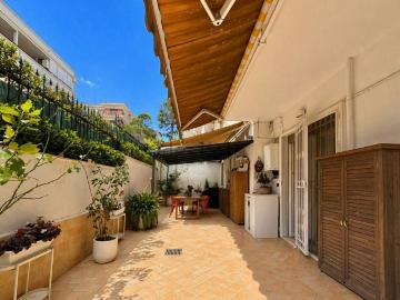 Appartamento in vendita di 67 m² in Via Francesco Petrarca, 35