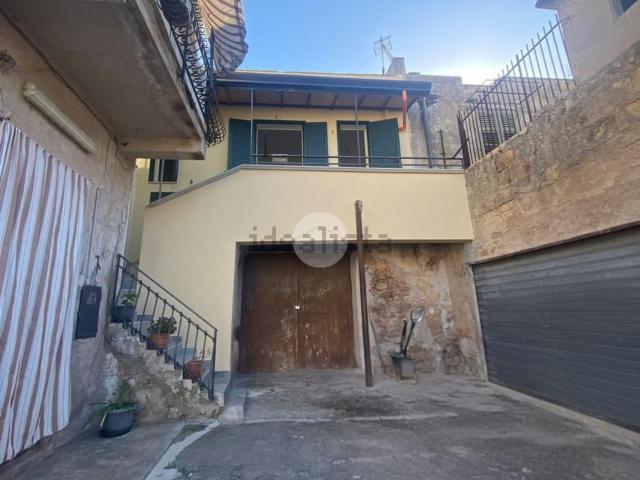 Appartamento in vendita di 67 m² in Via Giacomo Giardina, 6